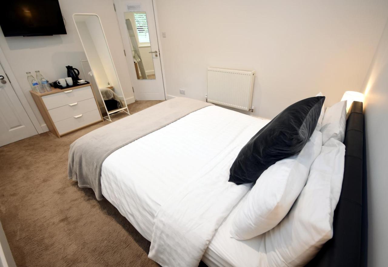 Apple Tree Place B&B Tadley Экстерьер фото